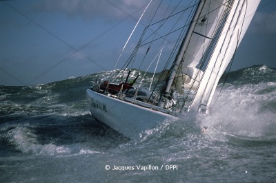 SAILING - VENDEE GLOBE CHALLENGE 1989-1990 - PHOTO : JACQUES VAPILLON / DPPI ECUREUIL D'AQUITAINE / SKIPPER : TITOUAN LAMAZOU (FRA) / WINNER