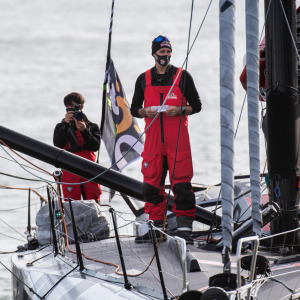 The return of Jérémie Beyou in the channel of Les Sables d'Olonne