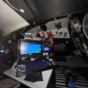 Le cockpit d'un IMOCA