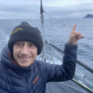 Armel passe à son tour le fameux Cap Horn, la pointe sud de l'Amérique du Sud