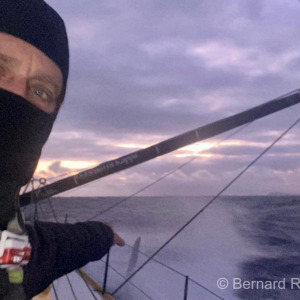 Arnaud Boissières passes by Gonzalo islands, 4h before crossing the Cape Horn