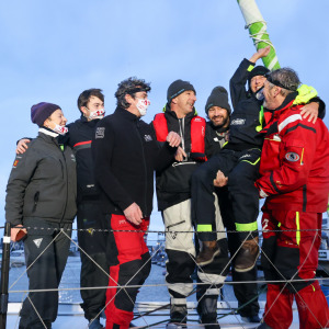 Arrival at the pontoon of Miranda Merron and her technical team