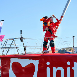 Belle image de Sam et Junior, un enfant sauvé par le projet Initiatives Coeur